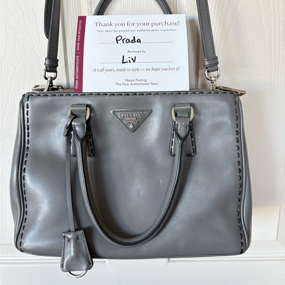 AUTHENTIC PRADA GALLERIA Grey Leather Bag with leather out-stiching detailing - Picture 3 of 16
